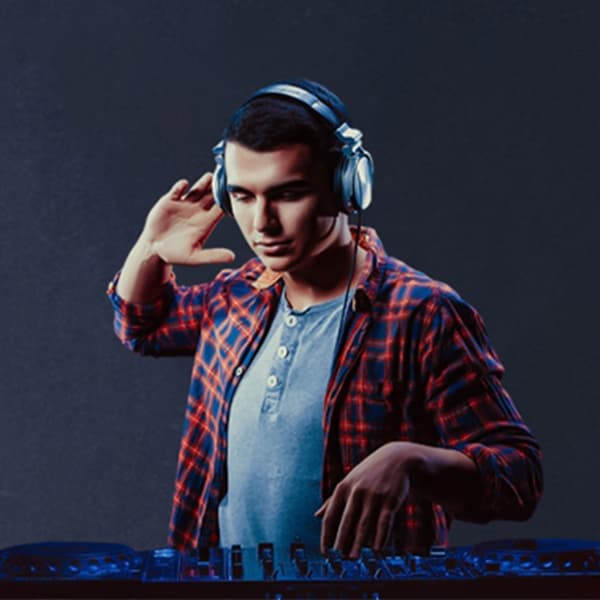 DJ DJ
